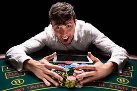 Live dealer baccarat table streaming on wowph22 Philippines online casino platform